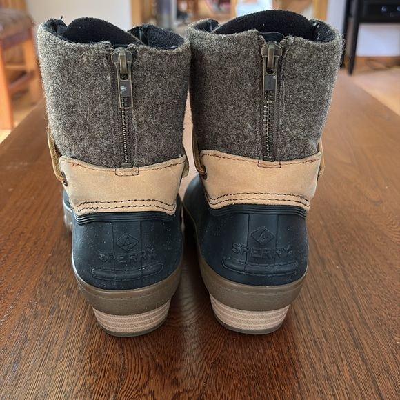 Sperry Black and Brown Boots 9.5 - Picture 4 of 10